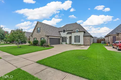618 Bitter Pecan Dr, Bossier City, LA 71111
