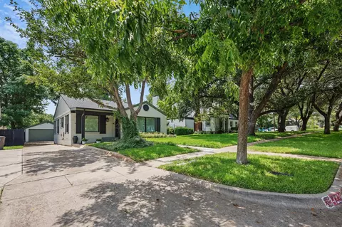 4229 Calmont Ave, Fort Worth, TX 76107