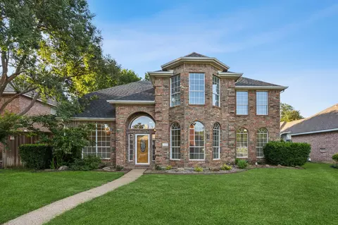 2413 Sky Harbor Dr, Plano, TX 75025