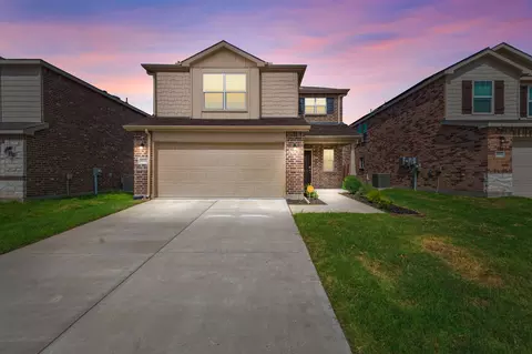 1604 Petrolia Dr, Forney, TX 75126