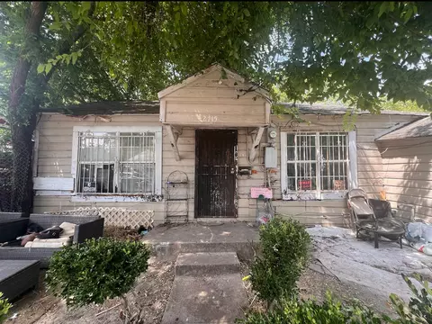 2715 Springdale St, Dallas, TX 75210