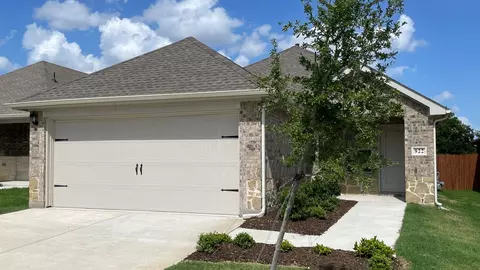 922 Ramble Rd, Lavon, TX 75166