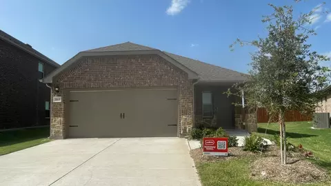 865 Moonwake Dr, Lavon, TX 75166