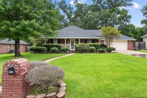 908 Abby Rd, Lufkin, TX 75904