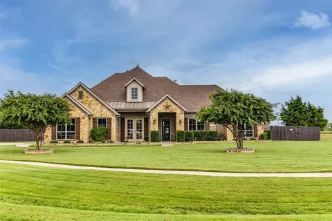 428 Rugged Dr, Red Oak, TX 75154