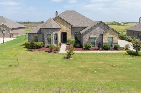 1858 Rolling Meadow Ln, Nevada, TX 75173