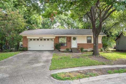 2510 Newcastle Dr, Garland, TX 75041