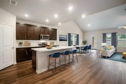 250 Arcane St, Greenville, TX 75402