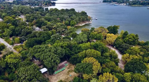 10108 Shoreline Dr, Wills Point, TX 75169