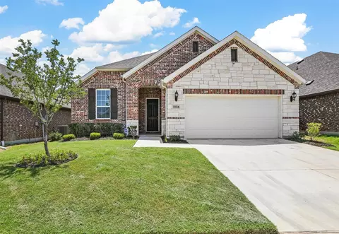 11812 Roaring Fork Trl, Aubrey, TX 76227