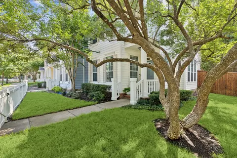 6136 Crescent St, North Richland Hills, TX 76180