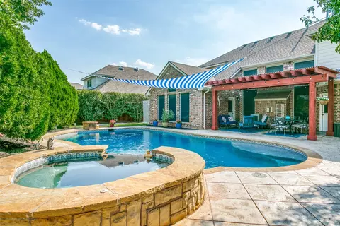 10208 Renwick Cv, Fort Worth, TX 76244