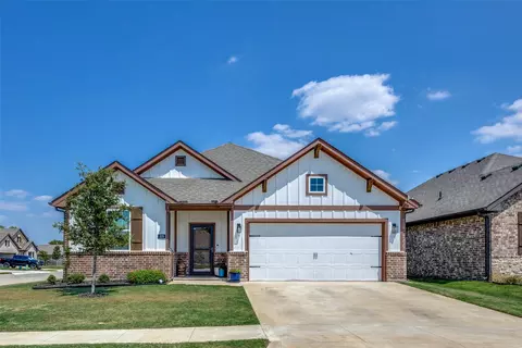 Exterior - 329 Bronco Dr, Pilot Point, TX 76258 photo 1 of 6