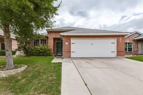 1015 Nueces Ct, Forney, TX 75126