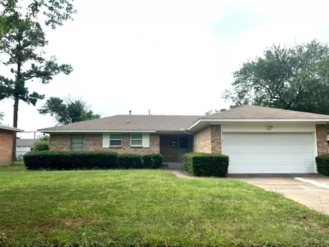 322 Harman St, Duncanville, TX 75116