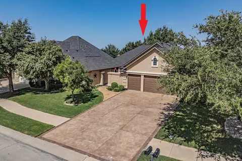 9712 Crestridge Dr, Denton, TX 76207