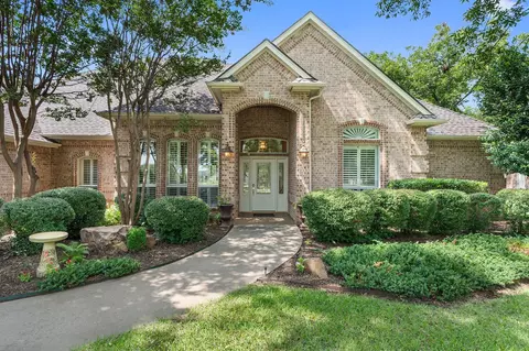 5602 Equestrian Ct, Granbury, TX 76049
