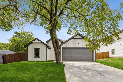 109 Palm Oak Dr, Dallas, TX 75217