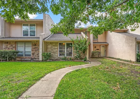 419 Arborview Dr, Garland, TX 75043