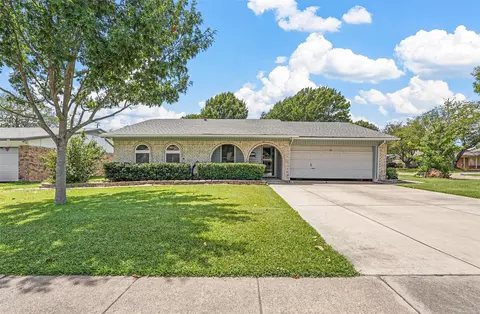 619 Debra Dr, Mesquite, TX 75149