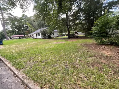 Exterior - 107 Mcarthur Dr, Minden, LA 71055 photo 5 of 8