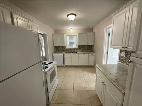 Kitchen - 107 Mcarthur Dr, Minden, LA 71055 photo 1 of 1