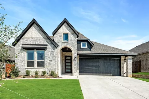 728 Jaguar Rdg, Godley, TX 76044