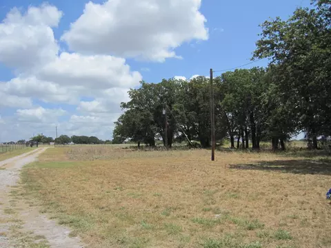 183 Ditto Rd, Sunset, TX 76270 photo 8