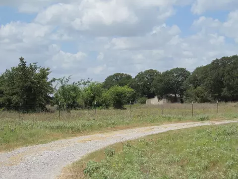 183 Ditto Rd, Sunset, TX 76270 photo 12