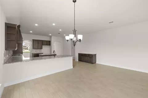 516 Riverbank Ct, Granbury, TX 76049