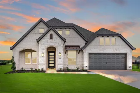 520 Riverbank Ct, Granbury, TX 76049
