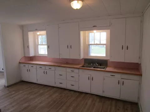 Kitchen - 1407 N Avenue H, Haskell, TX 79521 photo 1 of 1