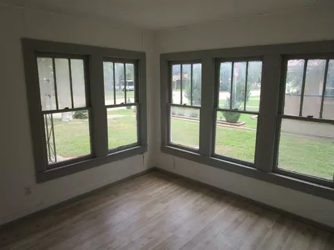 Living - 1407 N Avenue H, Haskell, TX 79521 photo 3 of 3