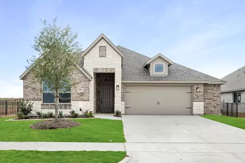 365 Paddle Boat Dr, Granbury, TX 76049