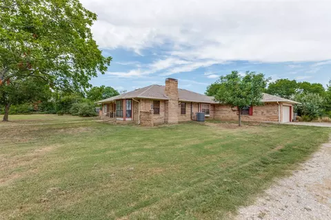 512 Mccormick Rd, Oak Point, TX 75068