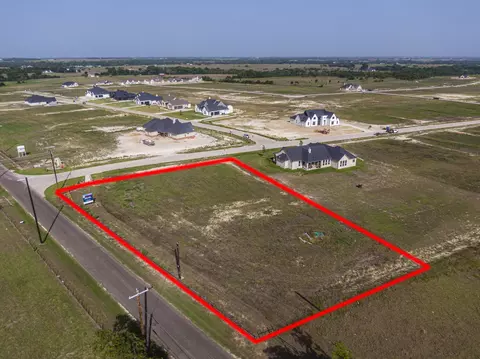 110 Maci Dr, Waxahachie, TX 75167