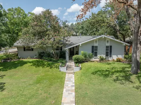 521 Lake Vis N, Highland Village, TX 75077