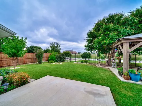 7309 Bennington Dr, Watauga, TX 76148