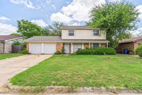 329 Deer Creek Rd, Everman, TX 76140