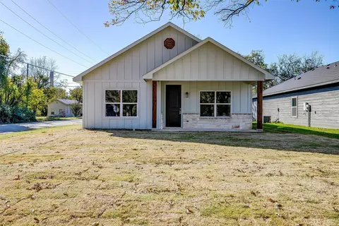 301 Chase Ave, Cleburne, TX 76031