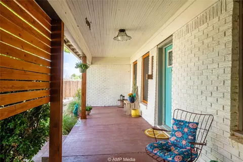 Exterior - 1721 Avenue K, Anson, TX 79501 photo 2 of 4