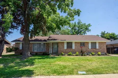 2114 Morningside Dr, Garland, TX 75041