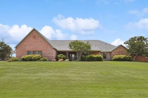 125 Maple Leaf Dr, Double Oak, TX 75077