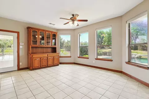 Living - 125 Maple Leaf Dr, Double Oak, TX 75077 photo 3 of 4