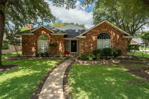 126 Driftwood Ln, Waxahachie, TX 75165