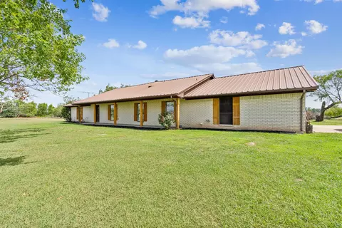 1427 Davis Ln, Terrell, TX 75160
