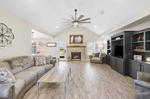 2978 Harwell Lake Rd, Weatherford, TX 76088