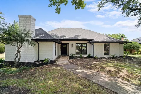 2422 Brookcrest Pl, Garland, TX 75040
