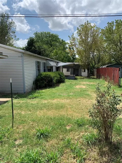 407 Church St, Ector, TX 75439 photo 8