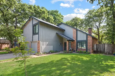 3050 Bent Tree Ct, Bedford, TX 76021